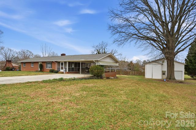 215 Craver Avenue, Salisbury, NC 28146