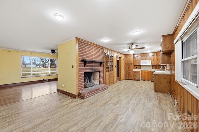 215 Craver Avenue, Salisbury, NC 28146