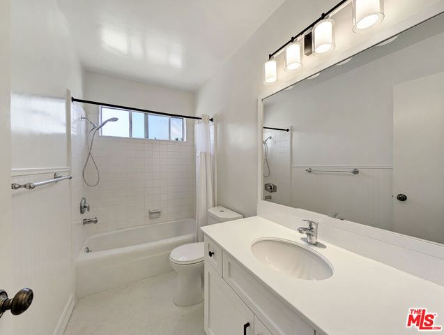 440 Raymond Avenue 20, Santa Monica, CA 90405