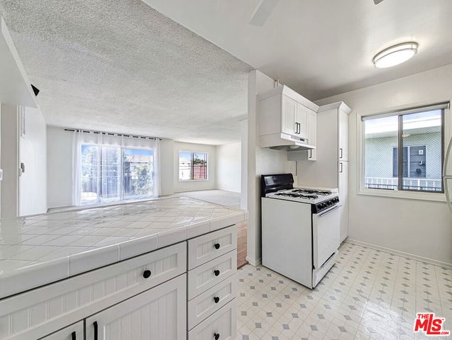 440 Raymond Avenue 20, Santa Monica, CA 90405