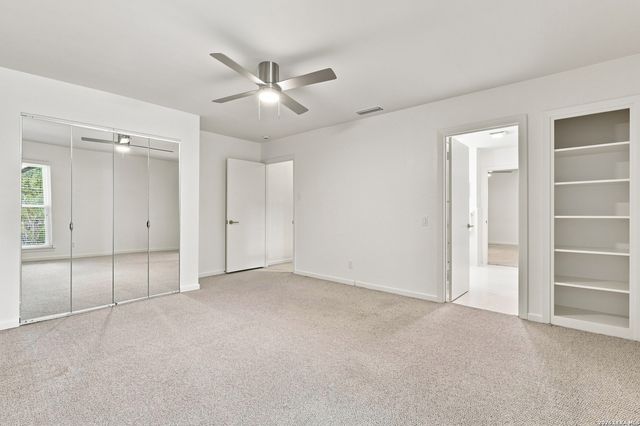 108 Sir Arthur Ct, Castle Hills, TX 78213