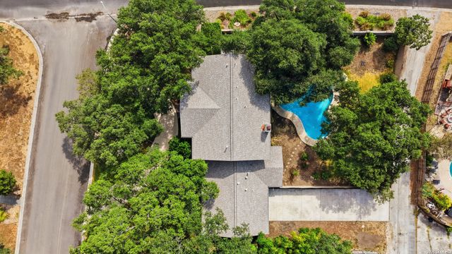 108 Sir Arthur Ct, Castle Hills, TX 78213