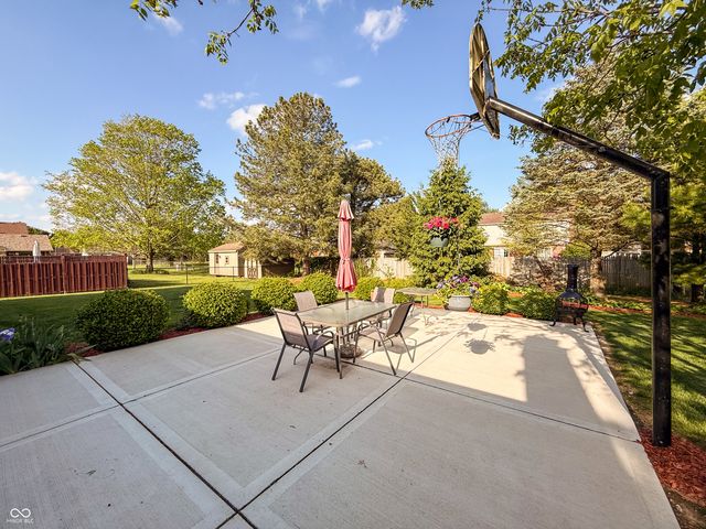 816 Westgate Drive, Anderson, IN 46012