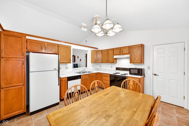 631 N Shore Boulevard, Franklin, IN 46131