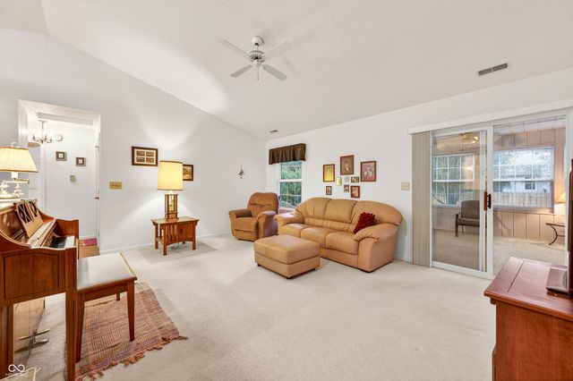 631 N Shore Boulevard, Franklin, IN 46131