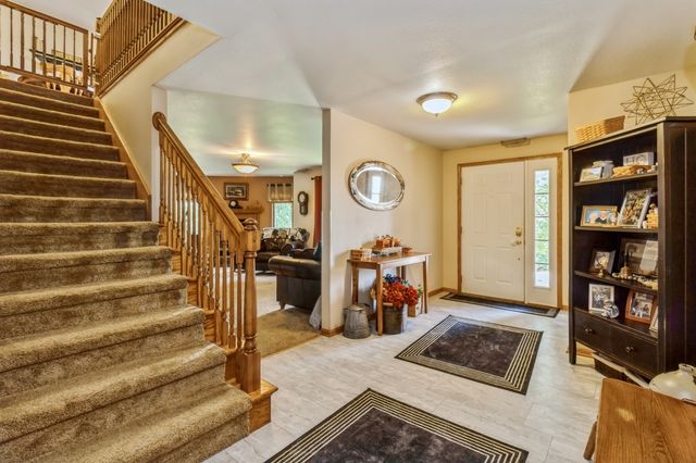 1460 South Shore Drive, Knoxville, IA 50138