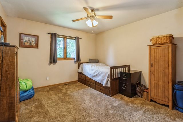 1460 South Shore Drive, Knoxville, IA 50138