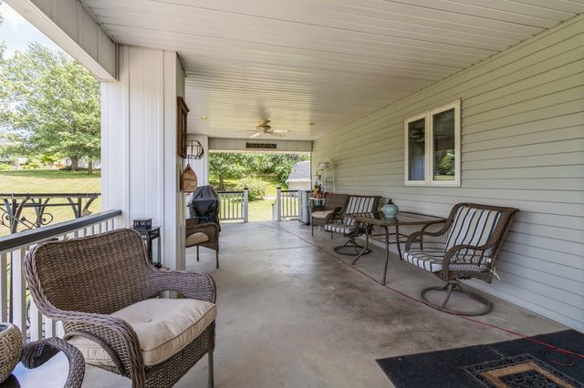 1460 South Shore Drive, Knoxville, IA 50138