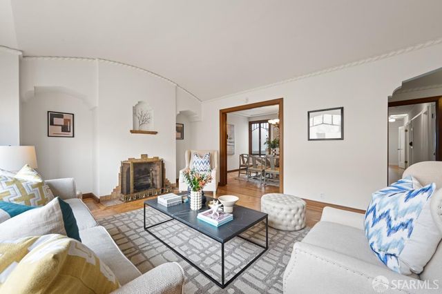 2579 18th Avenue, San Francisco, CA 94116