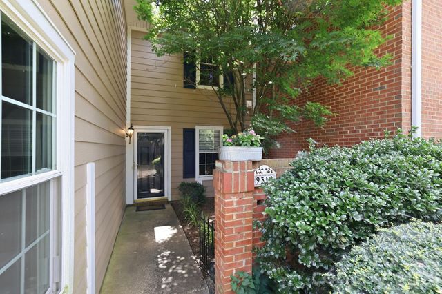 9319 S Vicksburg Park Court, Charlotte, NC 28210