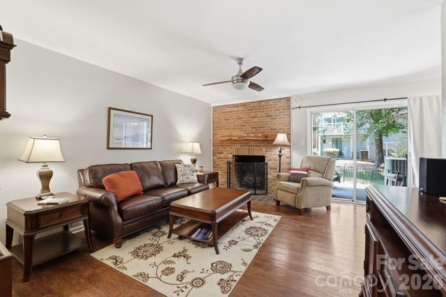 9319 S Vicksburg Park Court, Charlotte, NC 28210