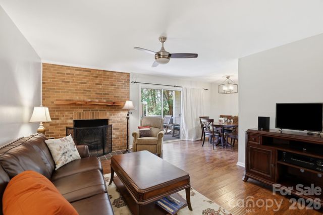 9319 S Vicksburg Park Court, Charlotte, NC 28210