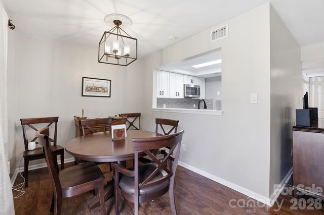 9319 S Vicksburg Park Court, Charlotte, NC 28210