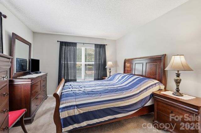 9319 S Vicksburg Park Court, Charlotte, NC 28210