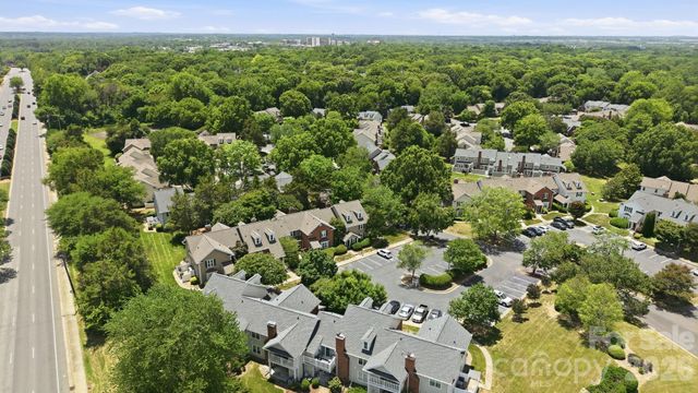 9319 S Vicksburg Park Court, Charlotte, NC 28210