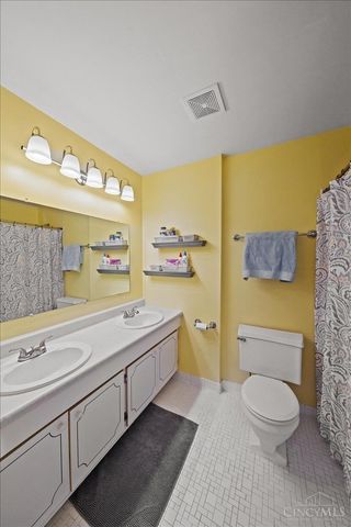 8175 Timbercreek Drive, Anderson Twp, OH 45244