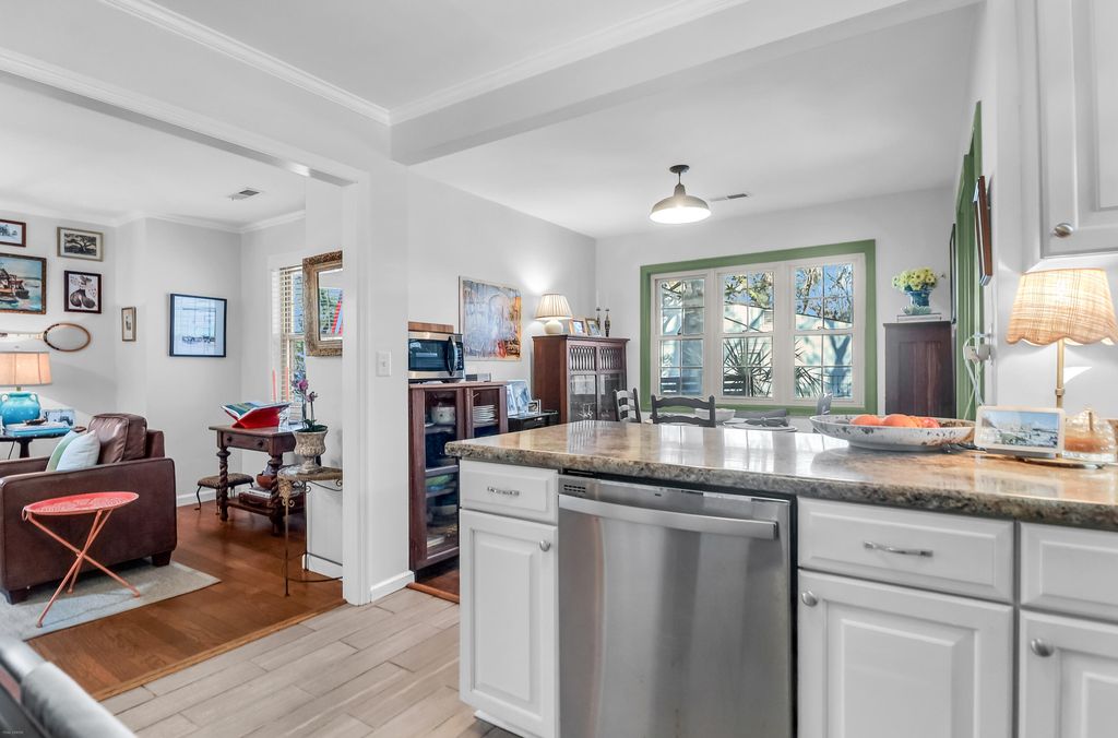 Image 22 of property listing at 38 Anita Drive, Charleston, SC 29407