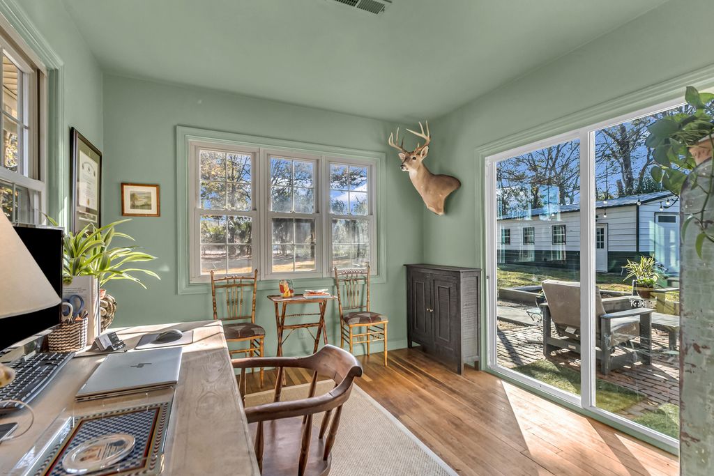 Image 28 of property listing at 38 Anita Drive, Charleston, SC 29407