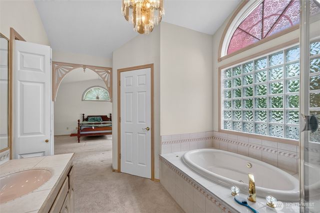 200 Lilac Drive, Mount Vernon, WA 98273