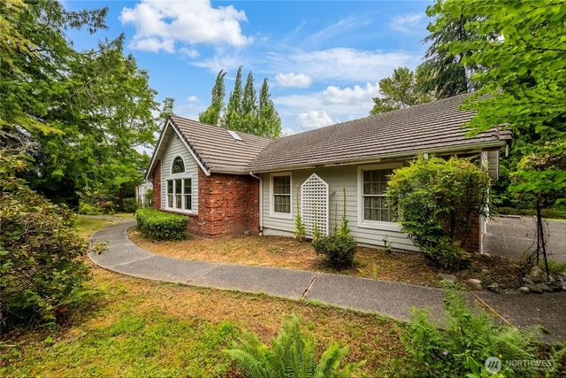 200 Lilac Drive, Mount Vernon, WA 98273