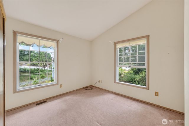200 Lilac Drive, Mount Vernon, WA 98273