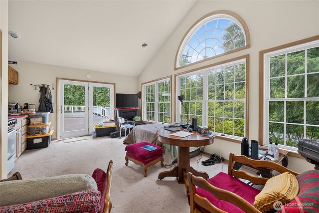200 Lilac Drive, Mount Vernon, WA 98273