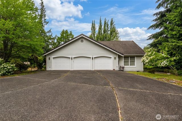 200 Lilac Drive, Mount Vernon, WA 98273