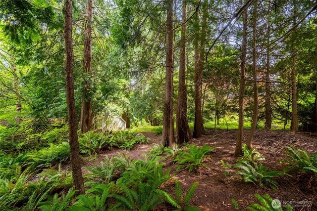 200 Lilac Drive, Mount Vernon, WA 98273