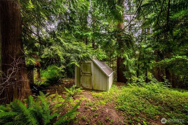 200 Lilac Drive, Mount Vernon, WA 98273