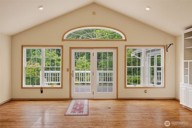 200 Lilac Drive, Mount Vernon, WA 98273
