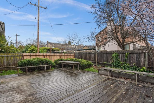 26 Baldwin St, Vallejo, CA 94590