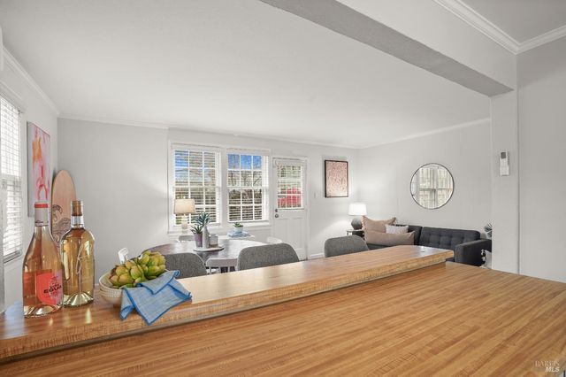 26 Baldwin St, Vallejo, CA 94590