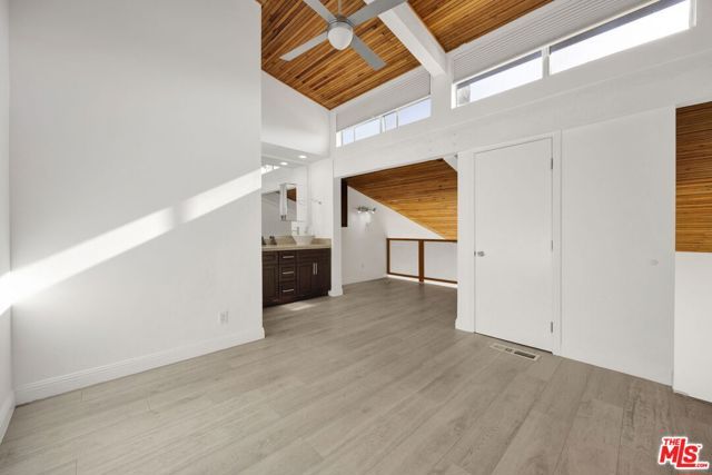 5460 White Oak Avenue G305, Encino (los Angeles), CA 91316