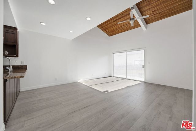 5460 White Oak Avenue G305, Encino (los Angeles), CA 91316