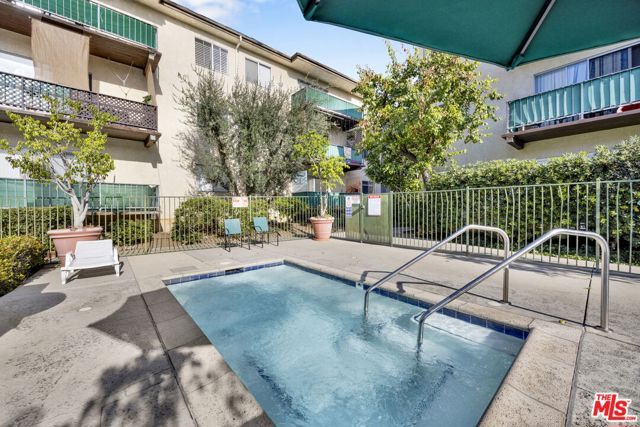 5460 White Oak Avenue G305, Encino (los Angeles), CA 91316