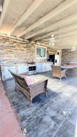 2145 SW 76th Ave, Miami, FL 33155