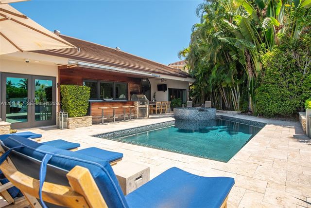3444 NE 167th St, North Miami Beach, FL 33160
