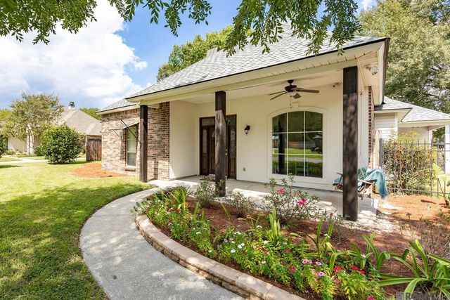 407 Gleason St, Brusly, LA 70719