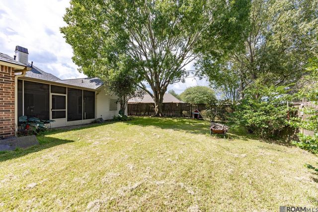 407 Gleason St, Brusly, LA 70719