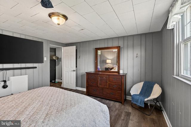 83 HAWTHORNE AVE, Gilbertsville, PA 19525