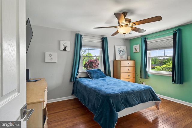 83 HAWTHORNE AVE, Gilbertsville, PA 19525