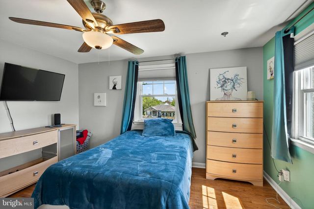 83 HAWTHORNE AVE, Gilbertsville, PA 19525