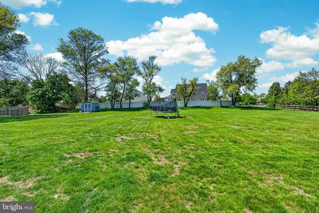 83 HAWTHORNE AVE, Gilbertsville, PA 19525