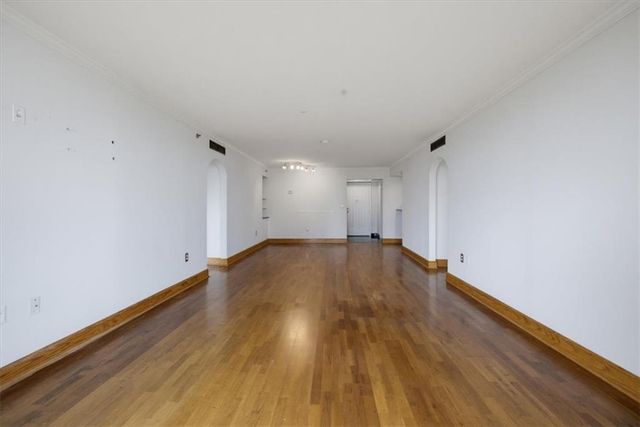 2870 Pharr Court South NW 2006, Atlanta, GA 30305