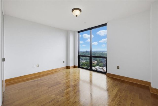 2870 Pharr Court South NW 2006, Atlanta, GA 30305