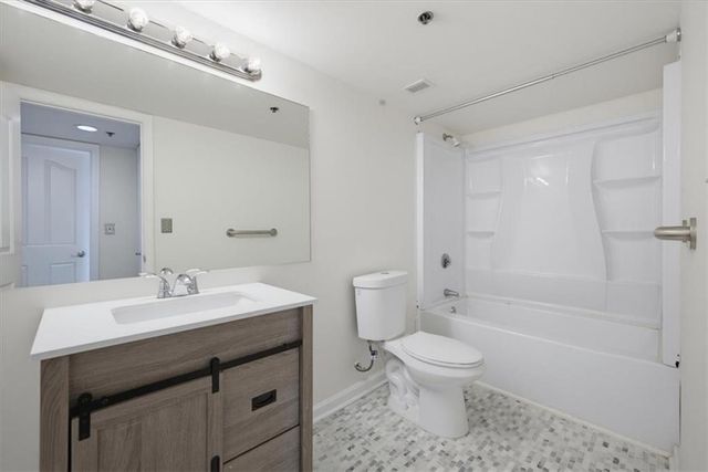 2870 Pharr Court South NW 2006, Atlanta, GA 30305