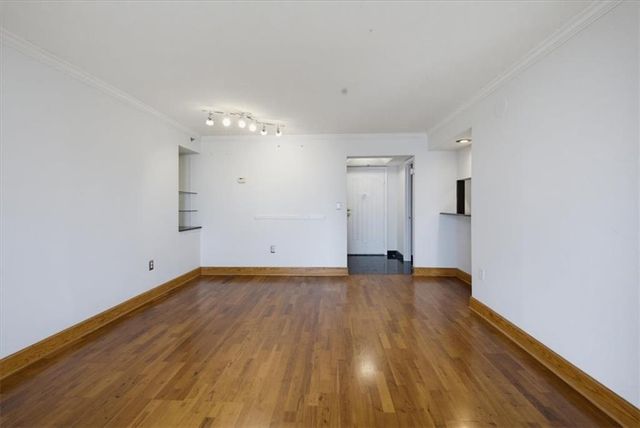 2870 Pharr Court South NW 2006, Atlanta, GA 30305