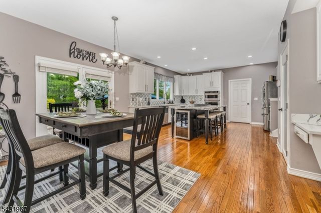 26 Alpaugh Dr, Bethlehem Twp., NJ 08802