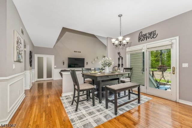 26 Alpaugh Dr, Bethlehem Twp., NJ 08802