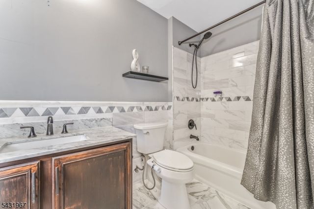 26 Alpaugh Dr, Bethlehem Twp., NJ 08802
